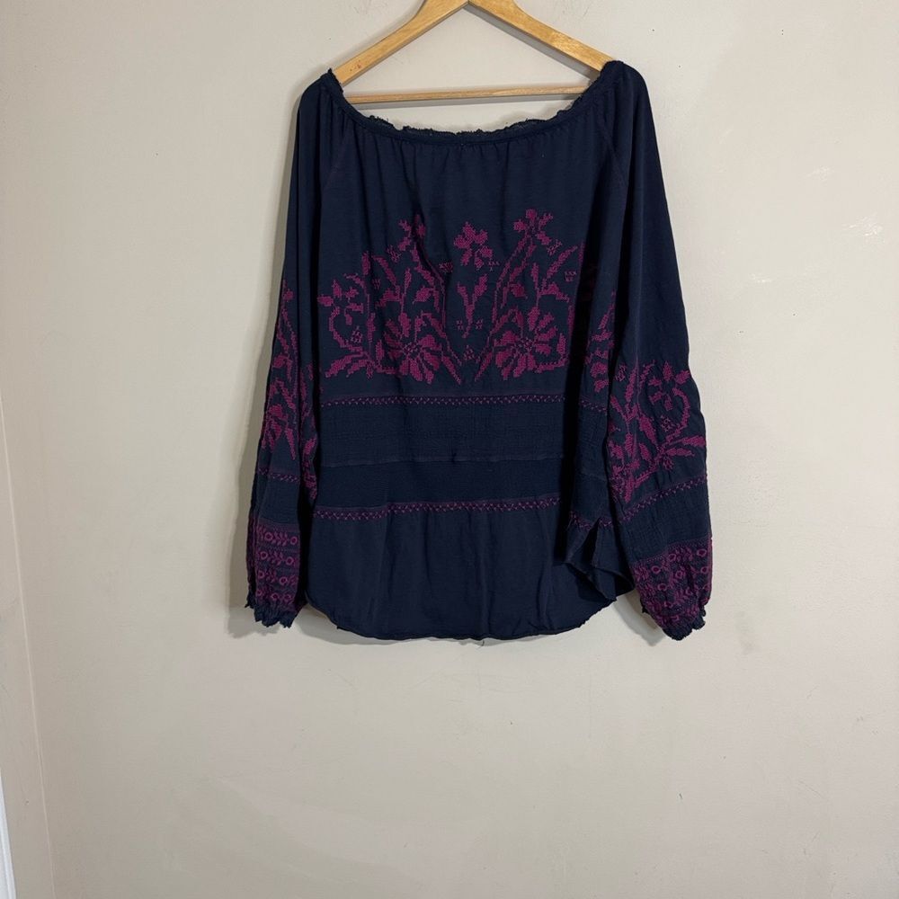 Free People Navy and Burgundy Embroidered Peasant Top size L Boho Casual - Picture 3 of 14